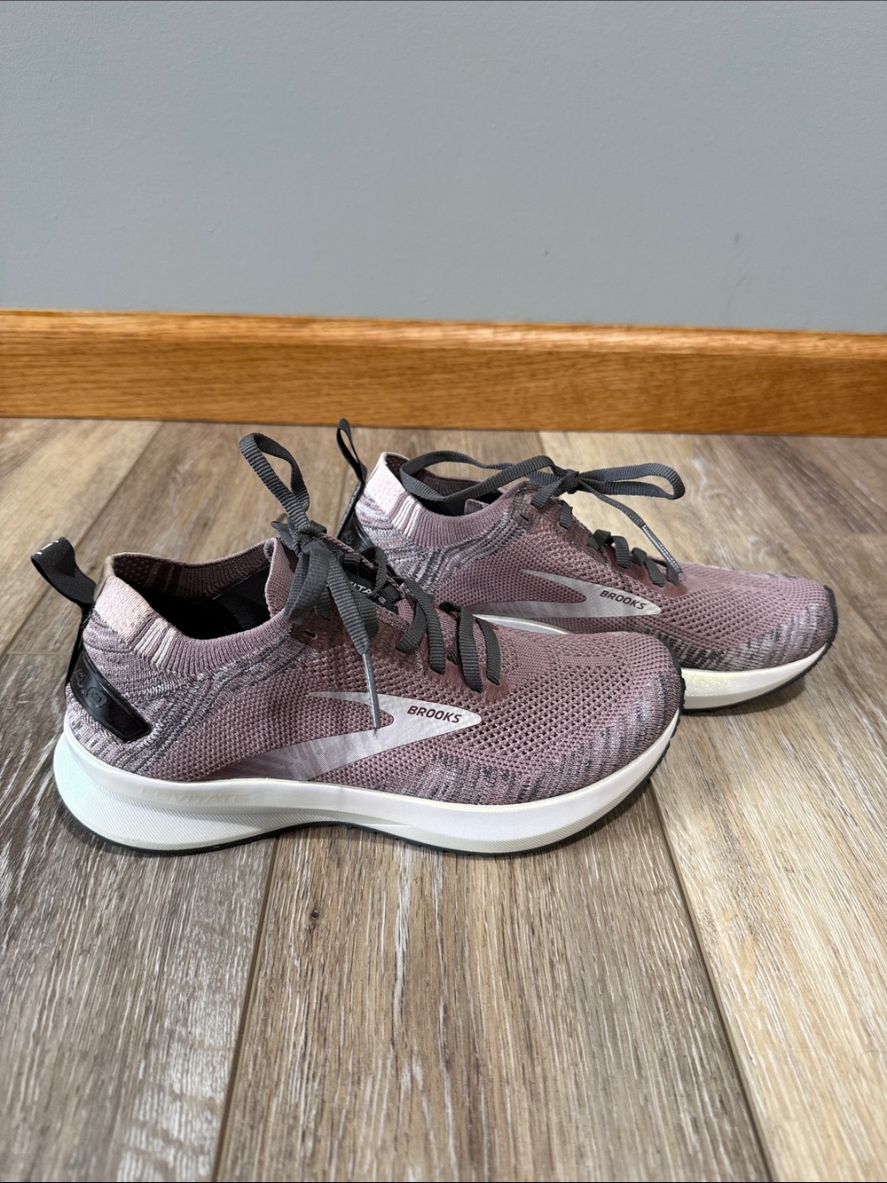 Brooks Women's Running Shoes in Mauve and Gray